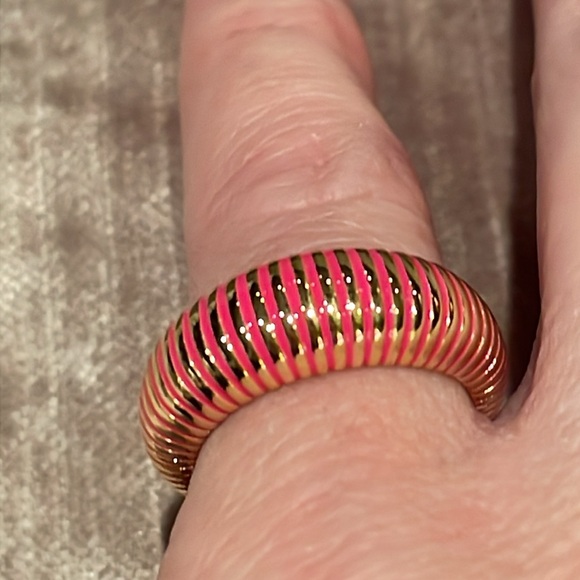 GORJANA
18 Kt Gold Catalina Enamel Ring NWOT Pink Size 5 - Picture 4 of 6